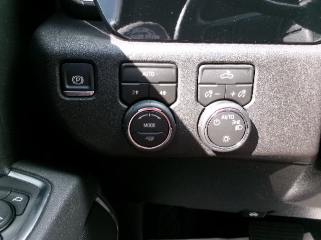 Used 2026 Chevrolet Silverado 1500 LT AWD/4WD image 24