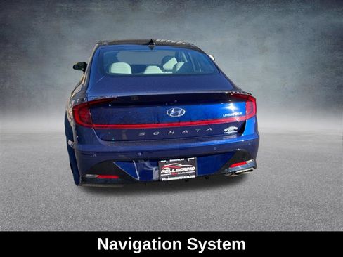 Used 2022 Hyundai Sonata Limited w/ Cargo Package FWD image 5