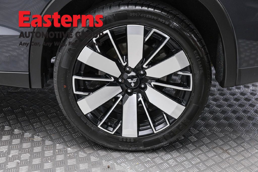 Used 2025 Mitsubishi Outlander SE FWD image 10