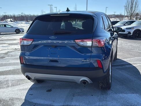 Used 2022 Ford Escape SE image 7