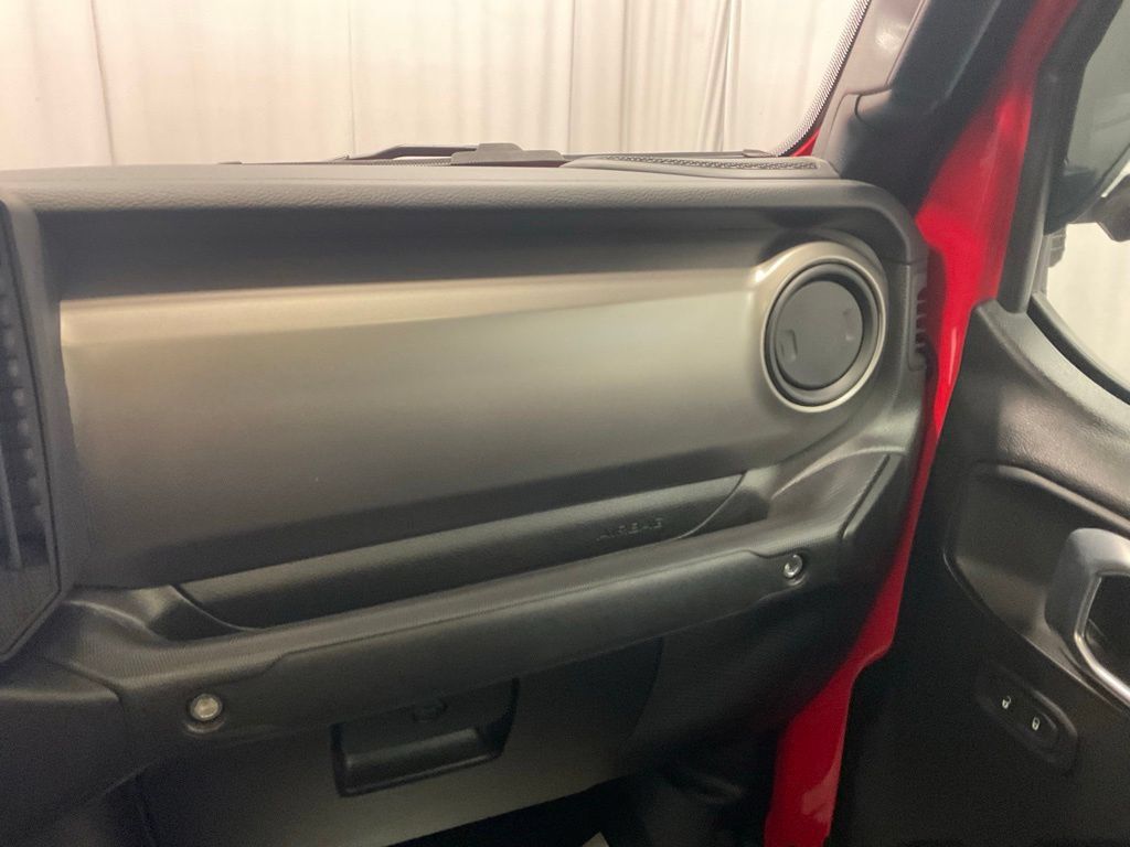 Used 2021 Jeep Gladiator Sport AWD/4WD image 24