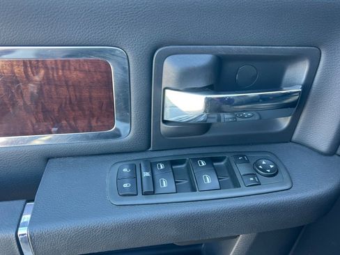 Used 2010 Dodge Ram 2500 Truck Laramie AWD/4WD image 11