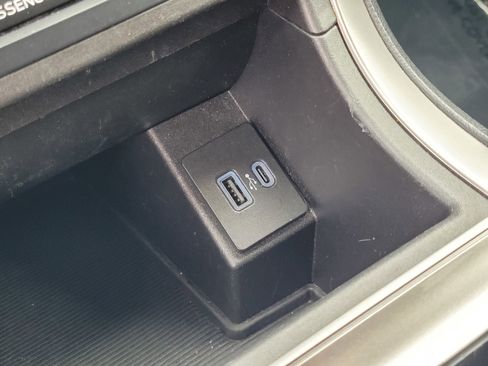 Used 2023 Ford Edge SEL image 24