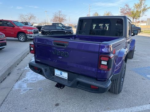 New 2026 Jeep Gladiator Sport image 28