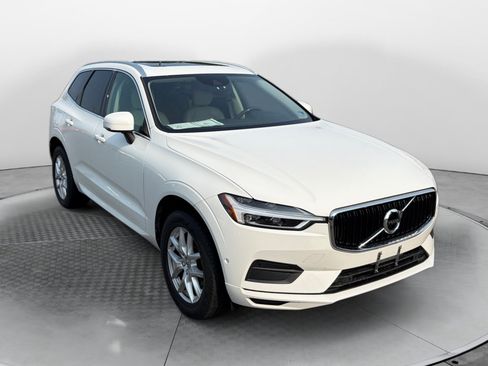 Used 2019 Volvo XC60 T5 Momentum w/ Premium Package FWD image 1