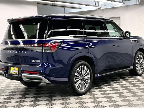 Used 2025 INFINITI QX80 Sensory AWD/4WD image 13