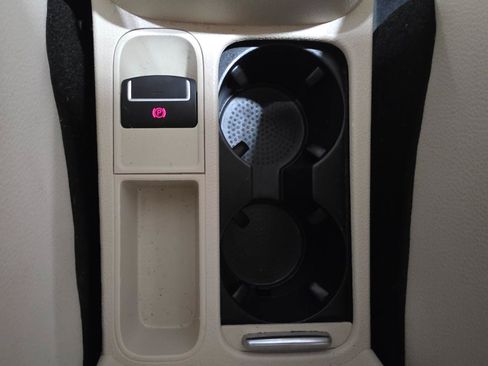 Used 2014 Volkswagen Tiguan R-Line FWD image 35