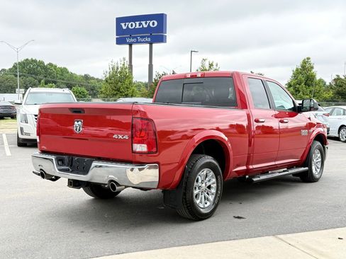 Used 2018 RAM 1500 SLT AWD/4WD image 9
