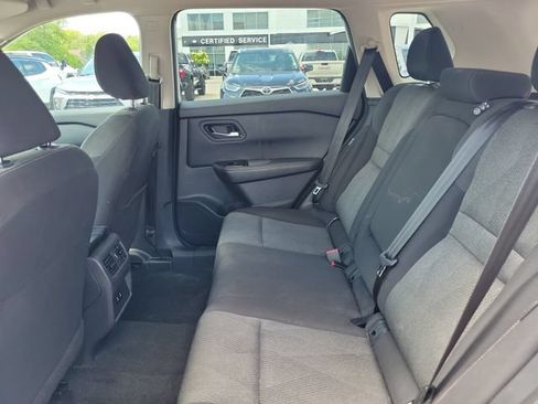 Used 2025 Nissan Rogue SV AWD/4WD image 12