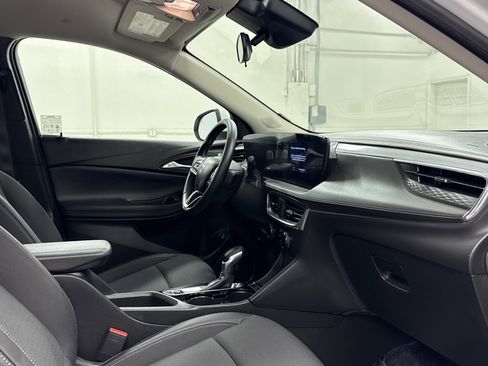 Used 2025 Buick Encore GX Preferred image 22