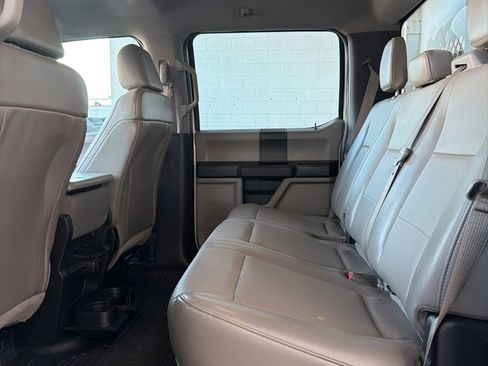 Used 2017 Ford F550 4x4 Crew Cab Super Duty w/ Power Equipment Group image 33