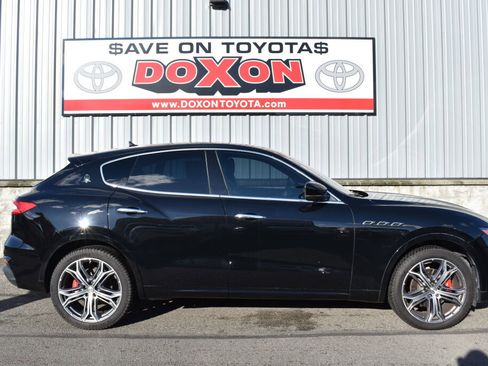 Used 2020 Maserati Levante image 8