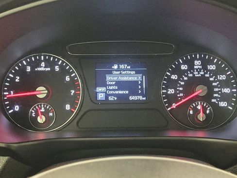 Used 2019 Kia Sorento FWD V6 image 23