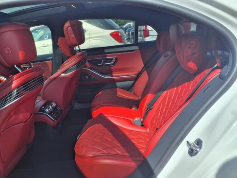 Used 2026 Mercedes-Benz S 580 4MATIC Sedan image 19