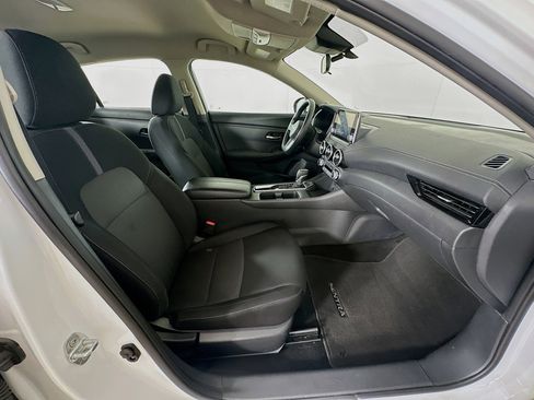 Used 2024 Nissan Sentra SV image 29