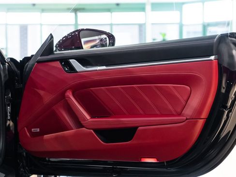 Used 2021 Porsche 911 Turbo S image 31