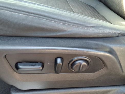 Used 2019 Chevrolet Silverado 1500 LT w/ All-Star Edition image 8