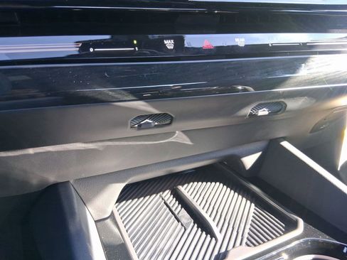 Used 2026 BMW 530i w/ Premium Package image 27