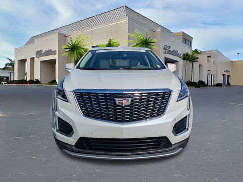 Certified 2022 Cadillac XT5 Premium Luxury image 8