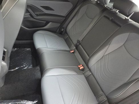 New 2026 Volkswagen Tiguan SE R-Line image 7