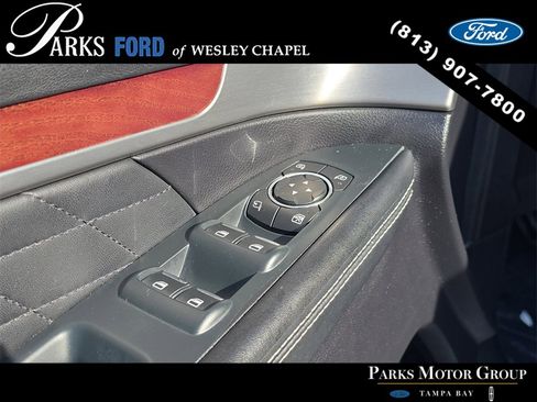 Certified 2018 Ford Explorer Platinum image 18