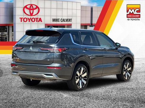Used 2025 Mitsubishi Outlander SE AWD/4WD image 5