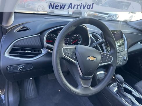 Used 2024 Chevrolet Malibu LT image 13