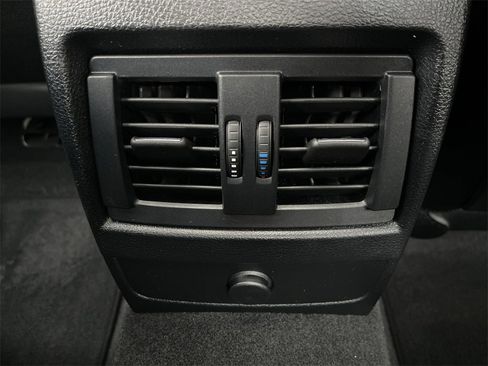 Used 2018 BMW M240i xDrive Coupe image 22