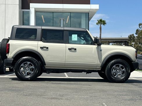 New 2026 Ford Bronco Big Bend AWD/4WD image 2