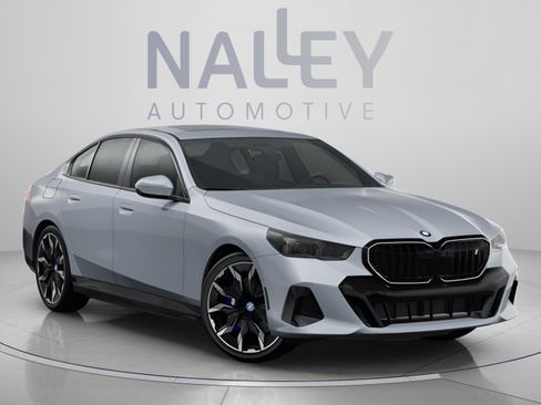 Used 2025 BMW i5 eDrive40i w/ M Sport Package RWD image 6