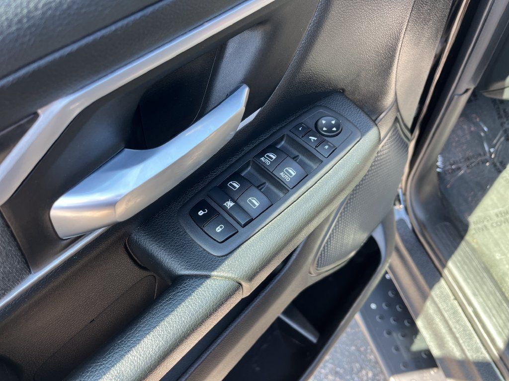 Used 2022 RAM 1500 Big Horn RWD image 11