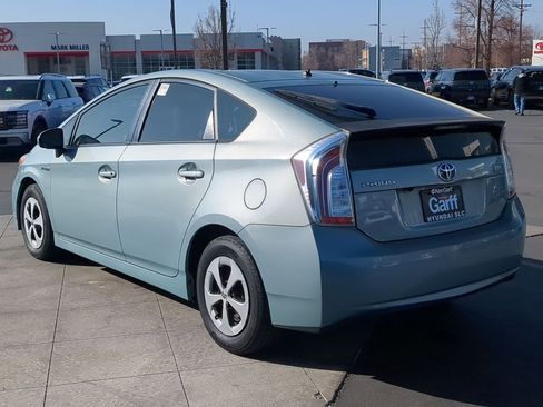 Used 2013 Toyota Prius One image 7
