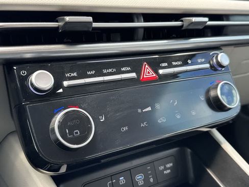Used 2025 Hyundai Tucson SEL FWD image 19