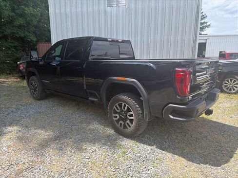 Used 2022 GMC Sierra 2500 AT4 w/ AT4 Preferred Package AWD/4WD image 5