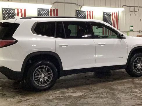 Used 2025 GMC Acadia Elevation AWD/4WD image 8