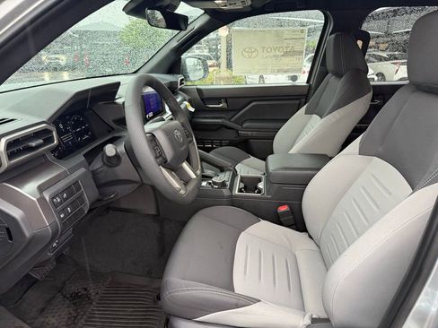 New 2025 Toyota Tacoma TRD Off-Road AWD/4WD image 12