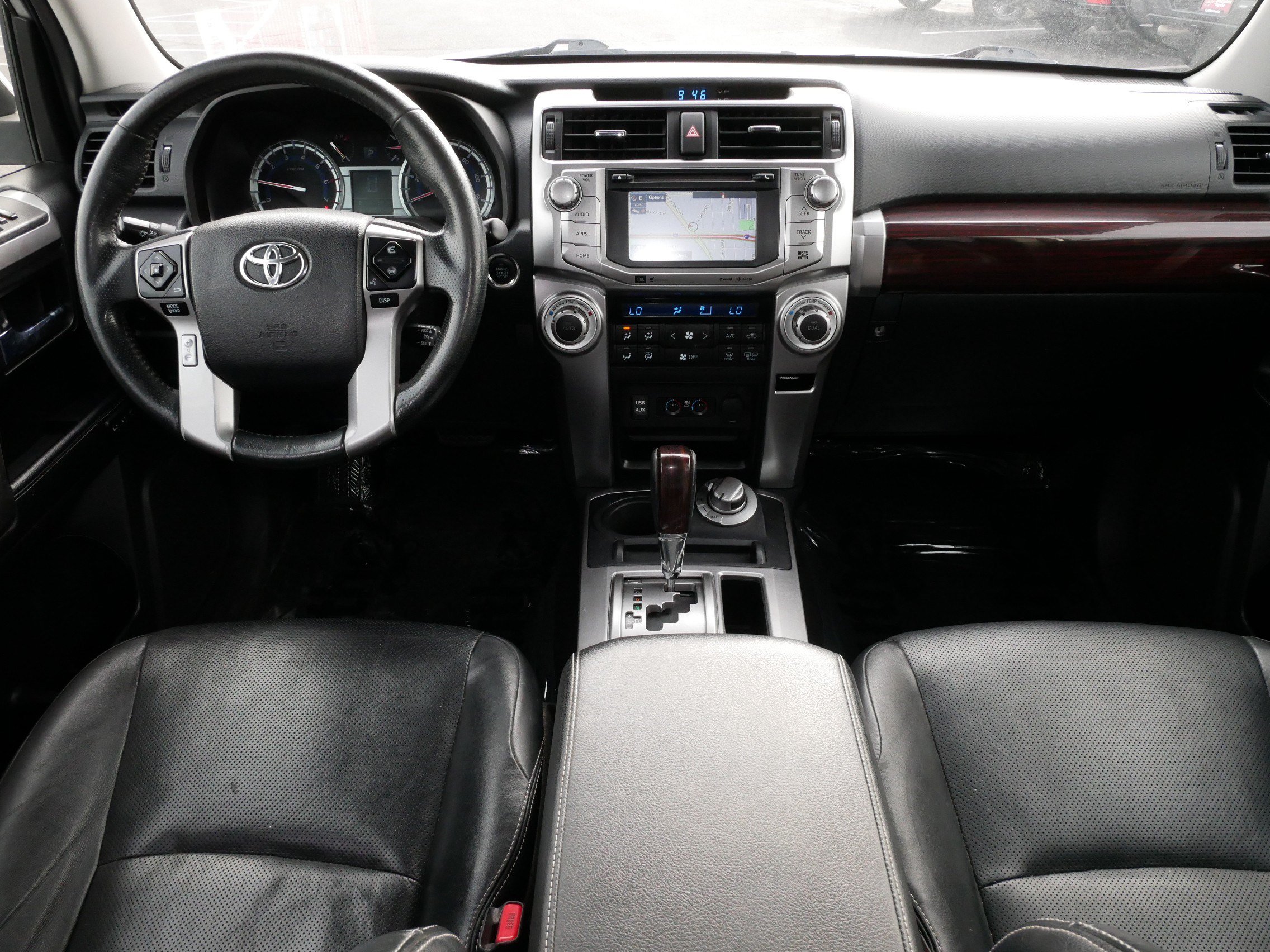 Used 2018 Toyota 4Runner Limited AWD/4WD image 10