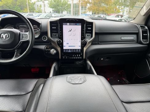 Used 2022 RAM 1500 Laramie AWD/4WD image 17