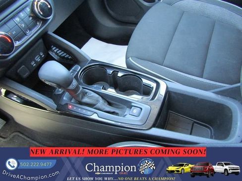 Used 2023 Chevrolet TrailBlazer LT FWD image 15