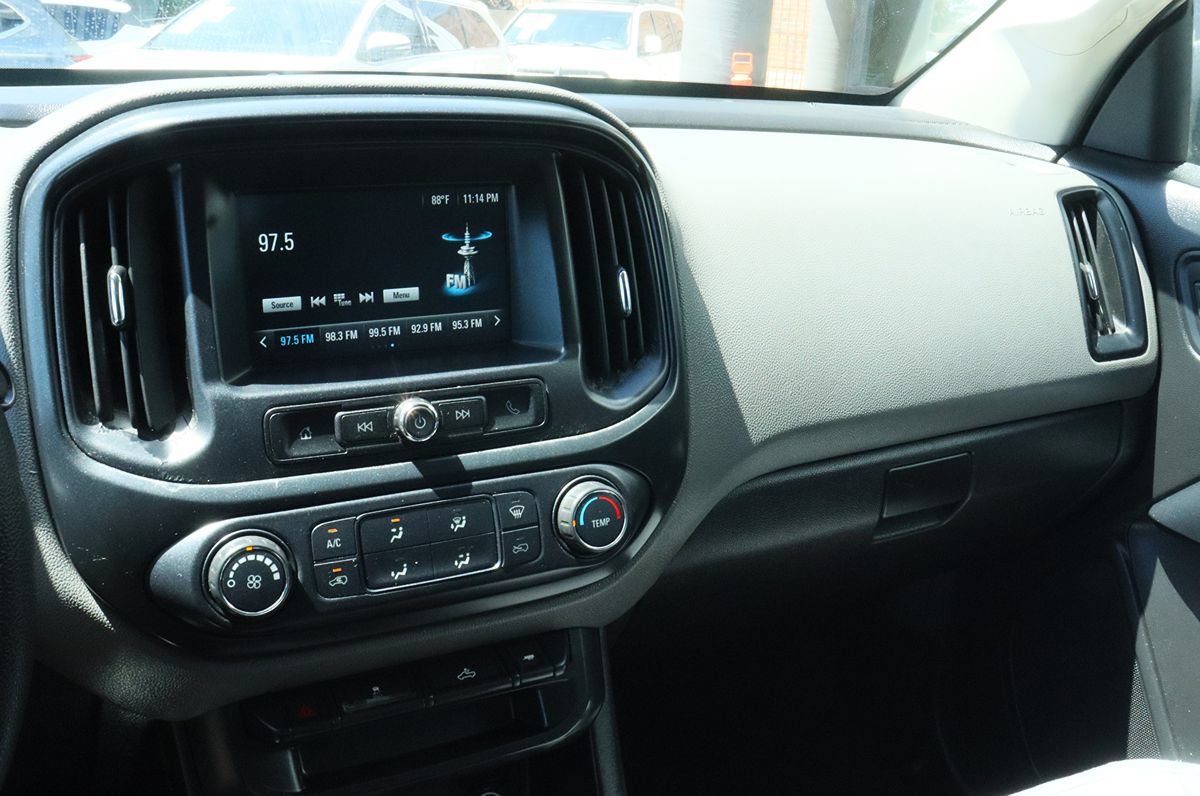 Used 2018 Chevrolet Colorado W/T w/ WT Convenience Package RWD image 43