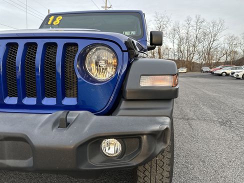 Used 2018 Jeep Wrangler Unlimited Sport image 10