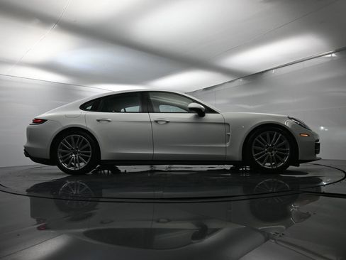 Used 2022 Porsche Panamera image 52