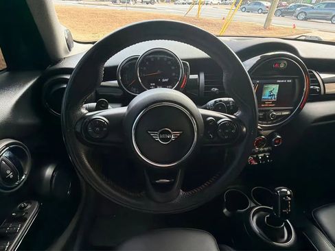 Used 2021 MINI Cooper S w/ Premium Package FWD image 30