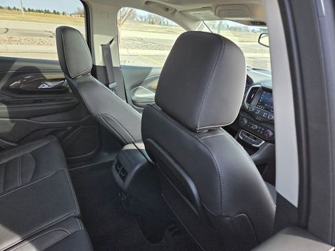 Used 2024 GMC Terrain Denali w/ Denali Premium Package image 44