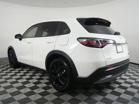 Used 2024 Honda HR-V Sport image 5