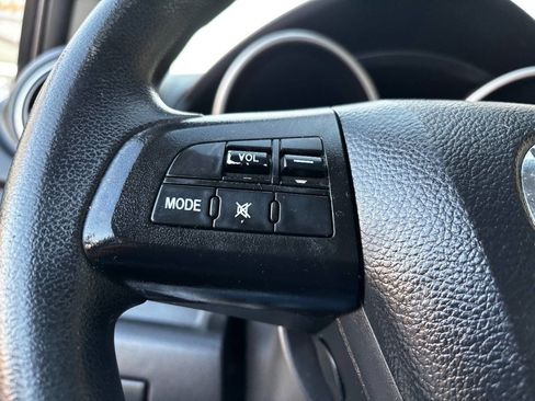 Used 2015 MAZDA MAZDA5 Sport image 20