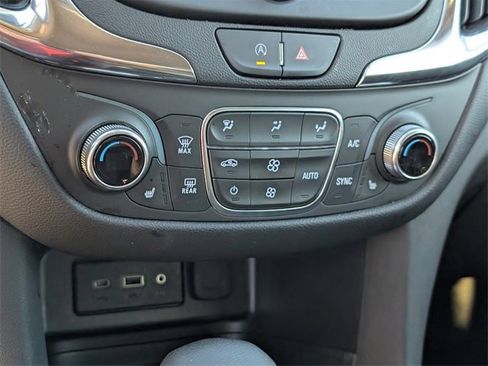 Certified 2024 Chevrolet Equinox LT image 18