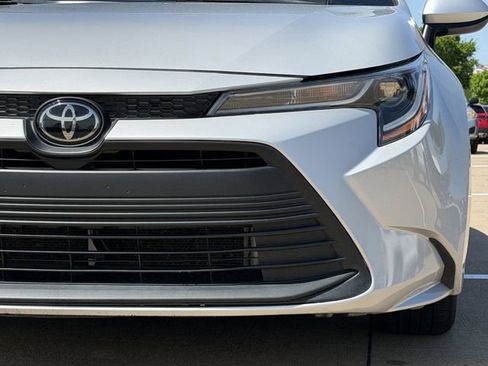 Used 2024 Toyota Corolla LE image 9