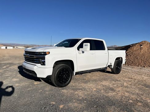 Used 2021 Chevrolet Silverado 2500 W/T w/ Gooseneck/5TH Wheel Package image 5