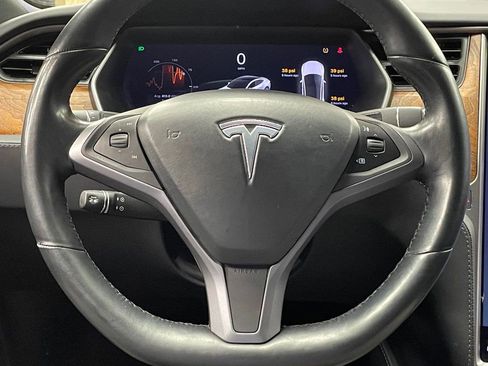 Used 2020 Tesla Model S Long Range Plus image 23